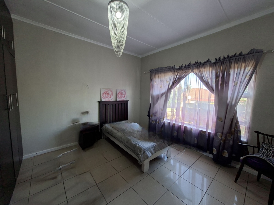 3 Bedroom Property for Sale in Van Riebeeck Hoogte Eastern Cape